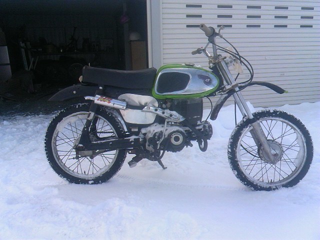 TS3Y2181.jpg