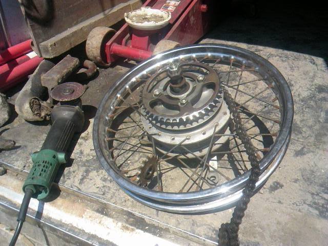 TS3Y2304.jpg